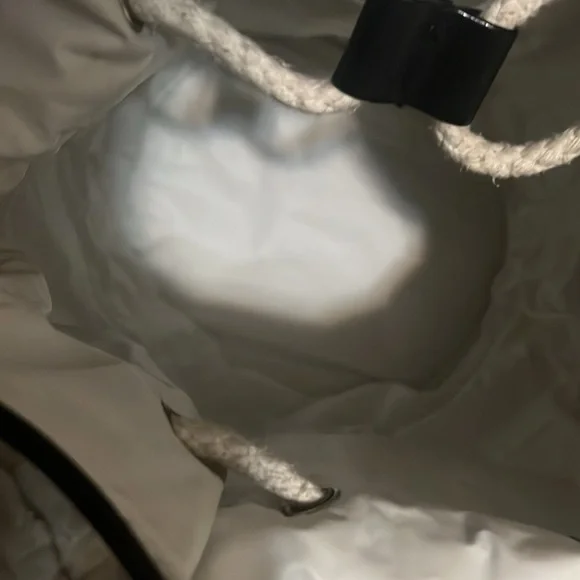 CHANEL Black White Vinyl Small La Pausa Backpack - Picture 4 of 7